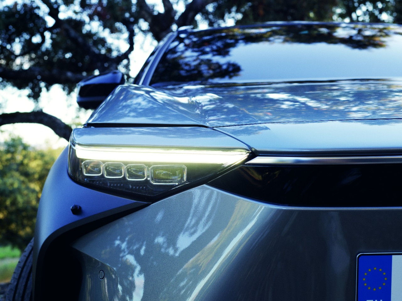 TOY_bZ4X_2021_PRELAUNCH_HUB_BRAND_IMG_KV_Headlight-2