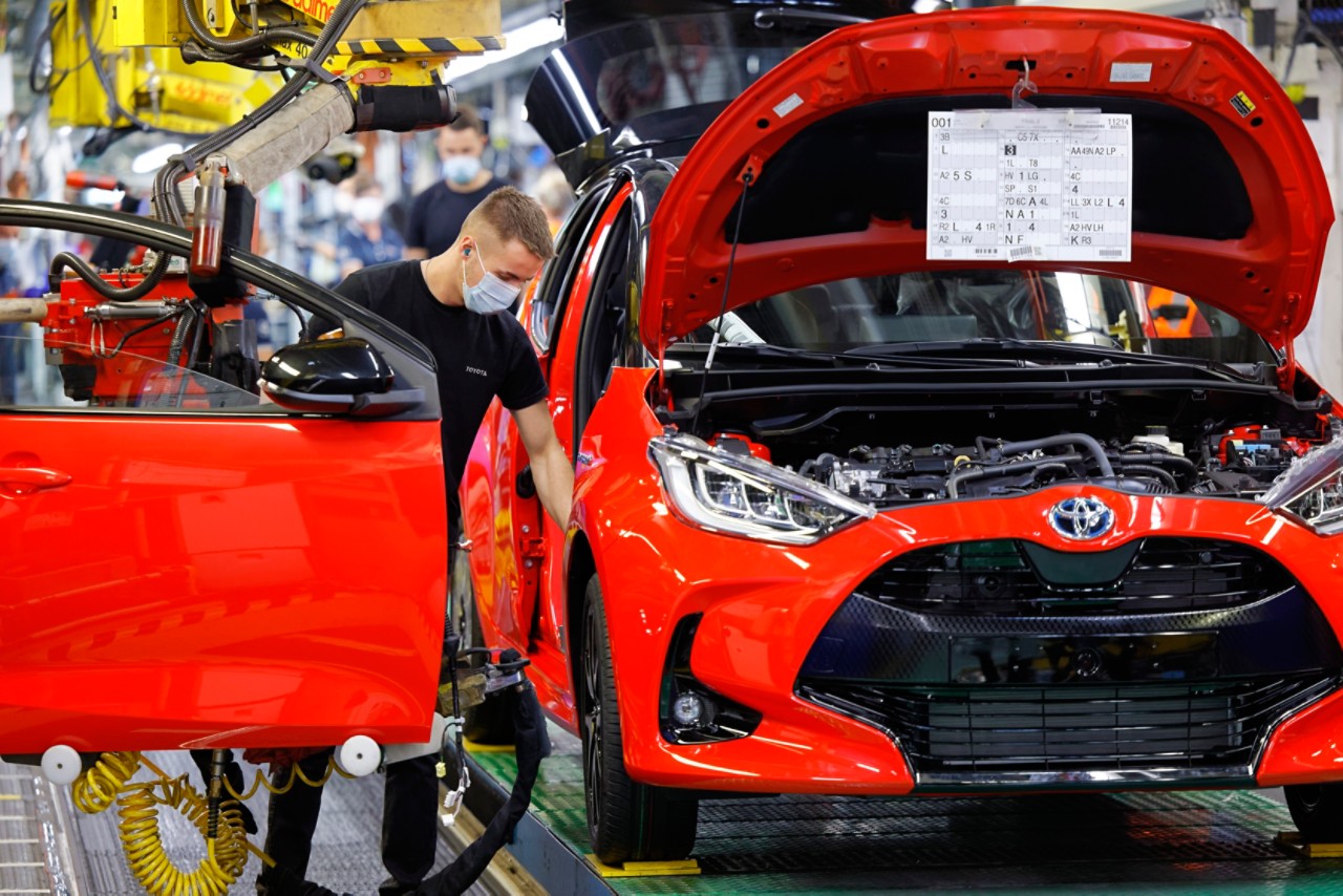 Toyota runder 300 mio. producerede biler