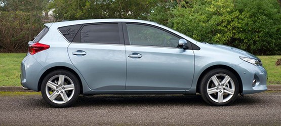 Anden generation Auris 